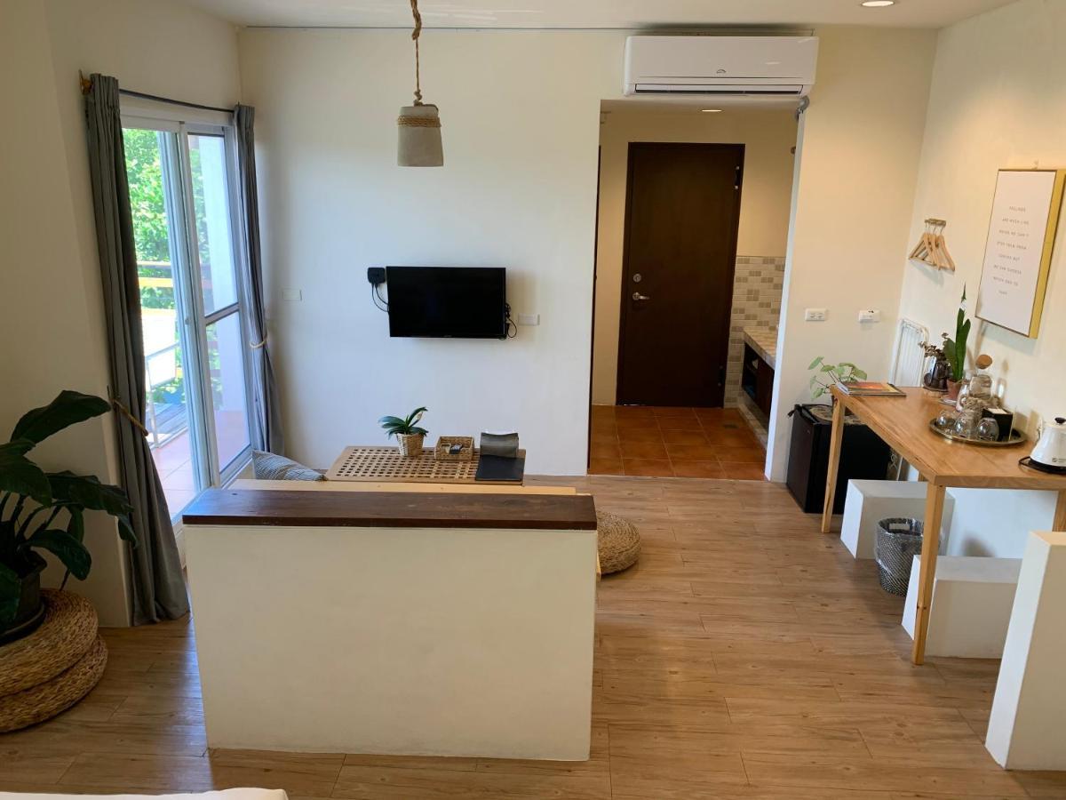 W24墾丁民宿墾丁大街一館bnb ภายนอก รูปภาพ